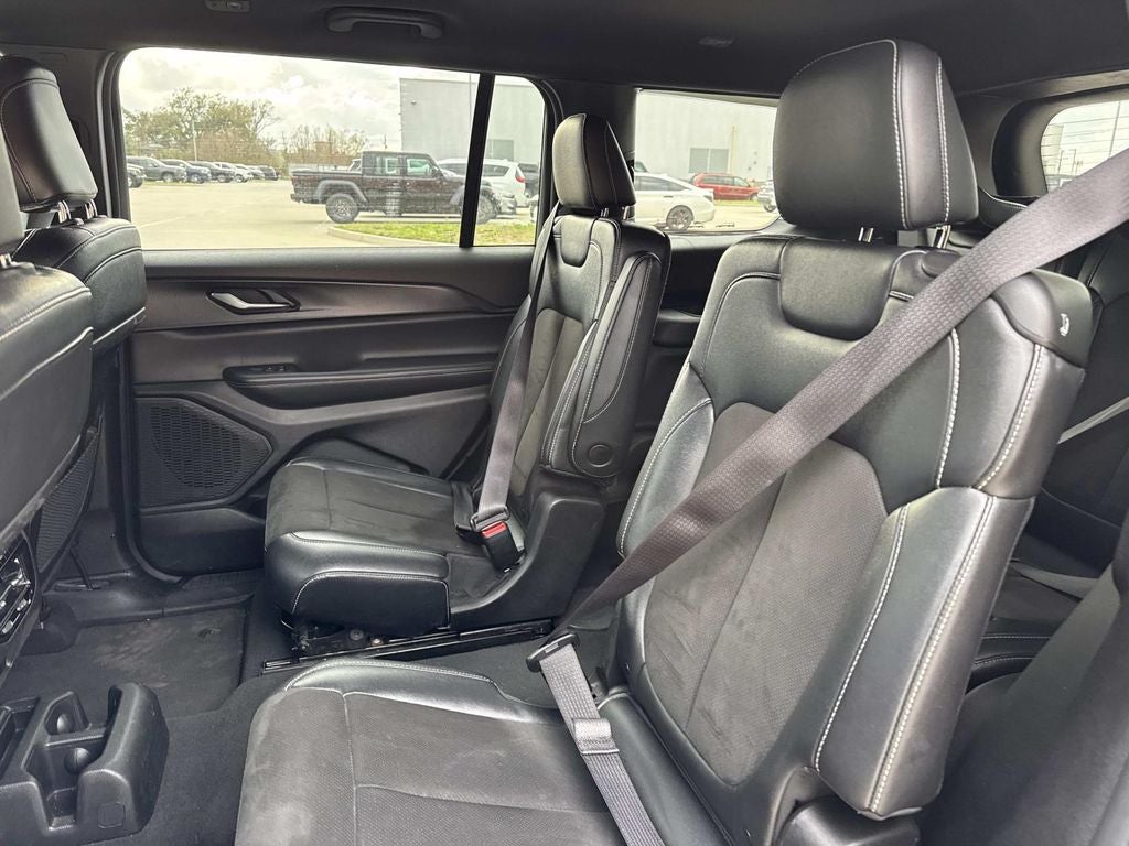 2023 Jeep Grand Cherokee L Altitude 4x4