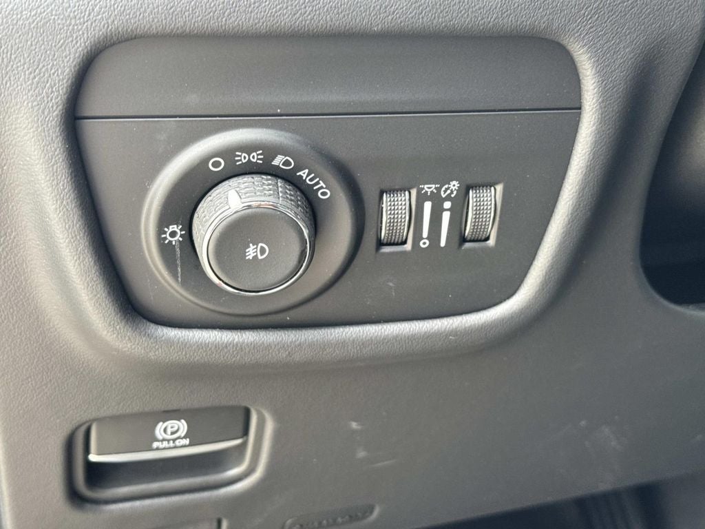 2025 Jeep Grand Cherokee L Summit Reserve 4x4