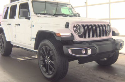 2025 Jeep Wrangler Sahara 4xe