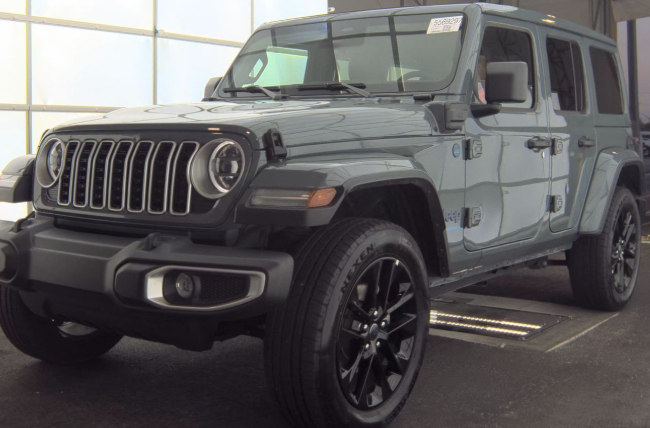 2025 Jeep Wrangler 4xe Sahara 4xe