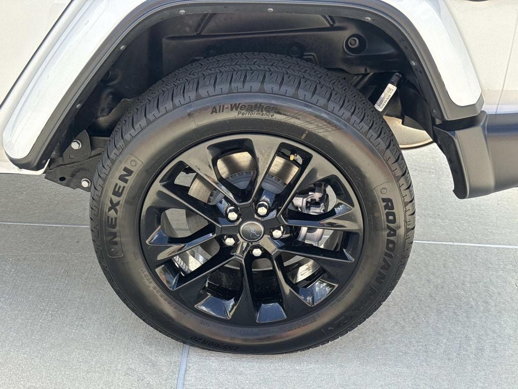 2025 Jeep Wrangler 4xe Sahara 4xe