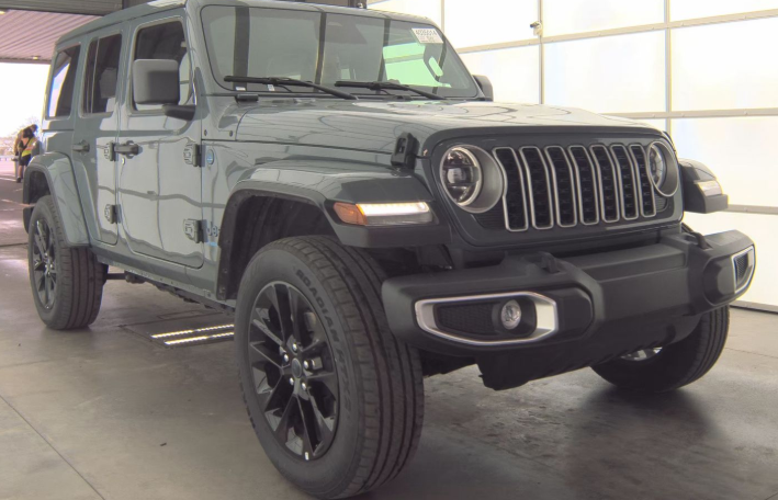 2025 Jeep Wrangler Sahara 4xe