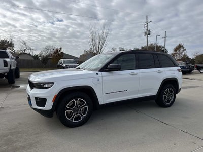 2022 Jeep Grand Cherokee 4xe Trailhawk 4x4