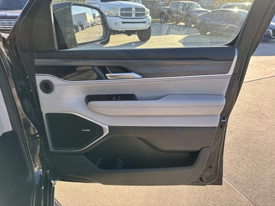 2024 Jeep Wagoneer L Series II