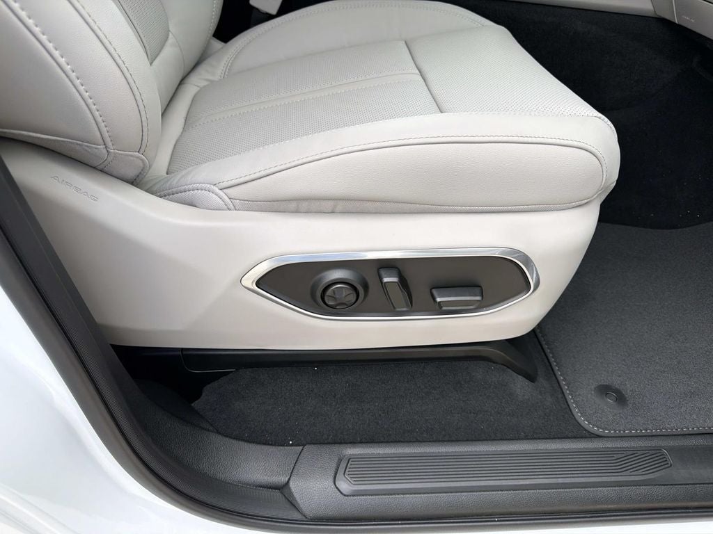 2026 Jeep Grand Wagoneer GRAND WAGONEER 4X2
