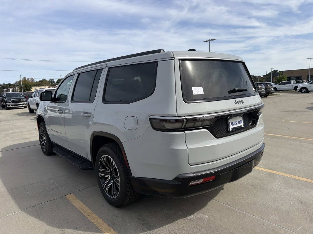 2027 Jeep Grand Wagoneer 4x2