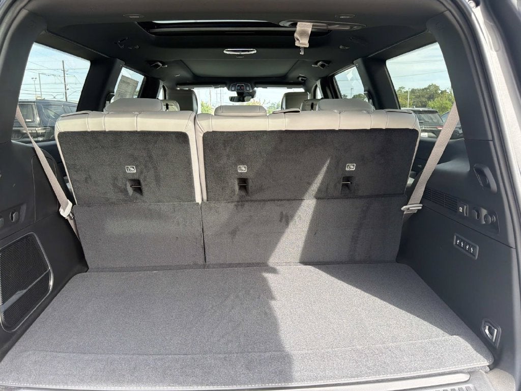 2027 Jeep Grand Wagoneer 4x2