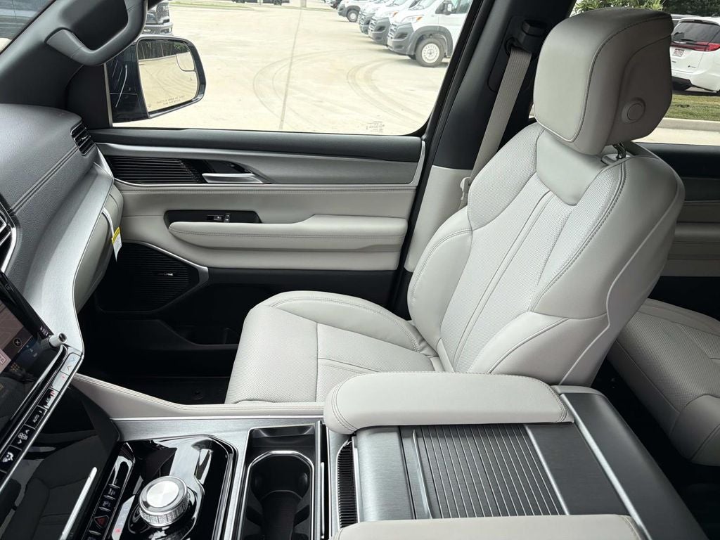 2026 Jeep Grand Wagoneer GRAND WAGONEER 4X2