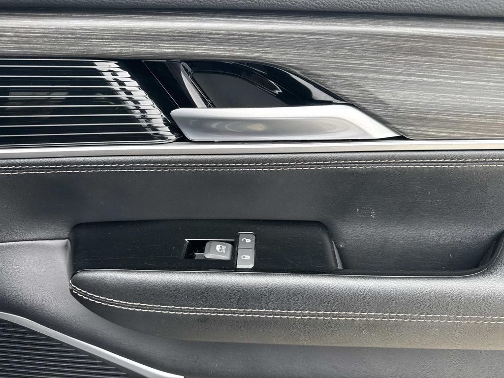 2024 Jeep Wagoneer Series II 4x2