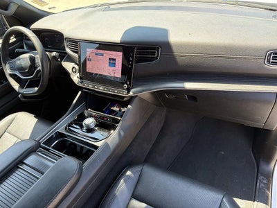 2024 Jeep Wagoneer Series II 4x2