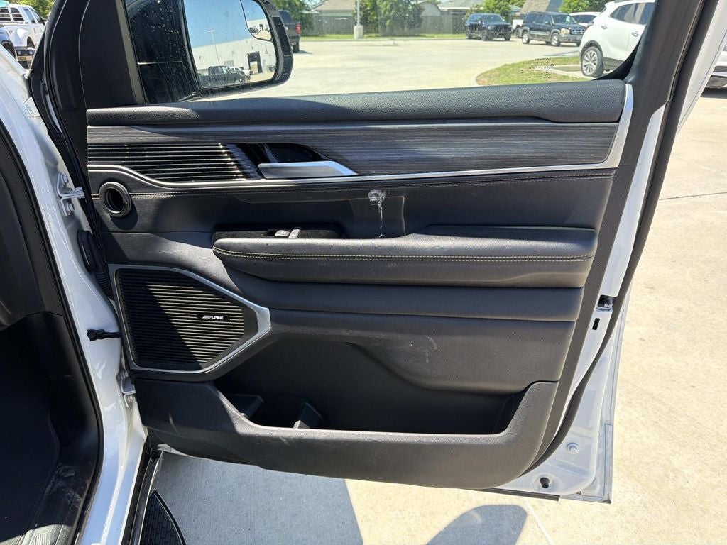 2024 Jeep Wagoneer Series II 4x2