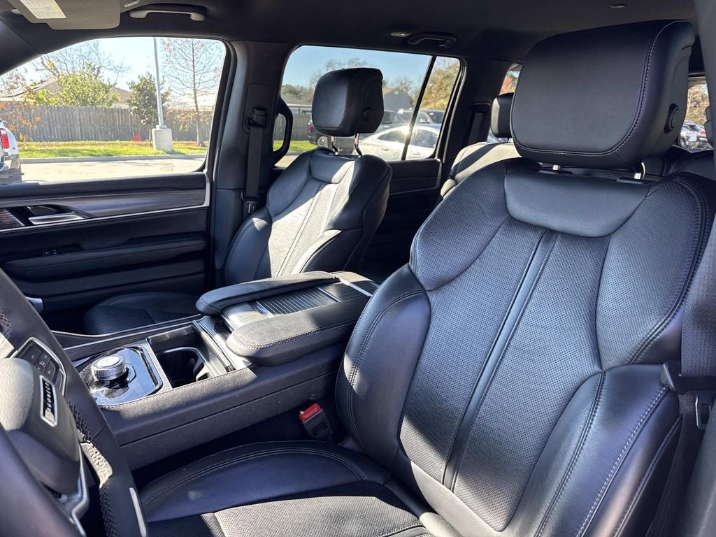 2024 Jeep Wagoneer Series II 4x2