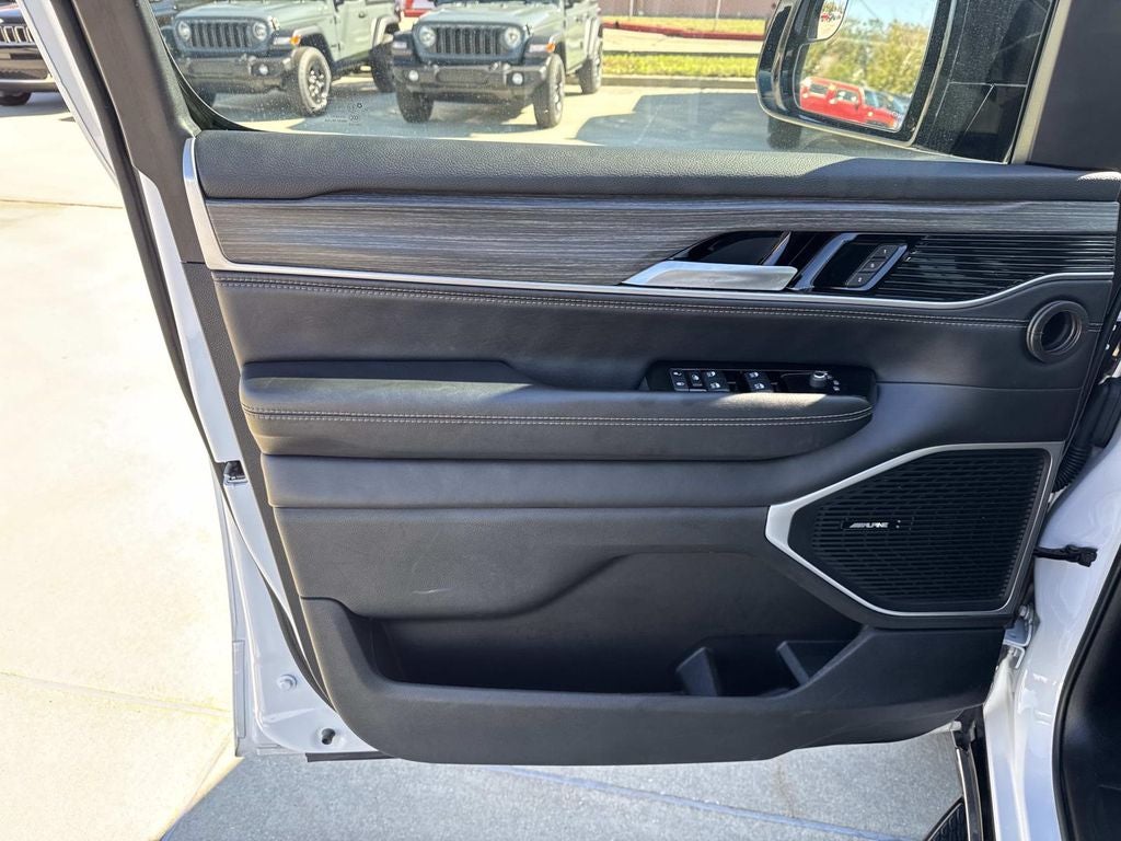 2024 Jeep Wagoneer Series II 4x2