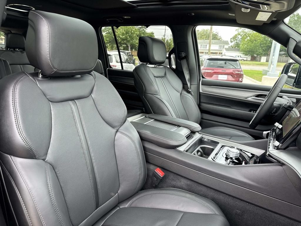 2026 Jeep Grand Wagoneer GRAND WAGONEER LIMITED RESERVE 4X4