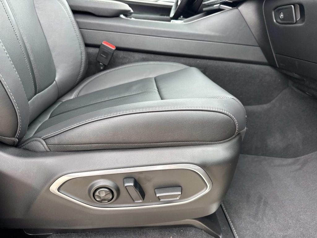 2026 Jeep Grand Wagoneer GRAND WAGONEER LIMITED RESERVE 4X4