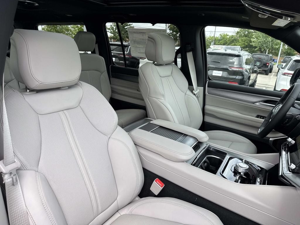 2026 Jeep Grand Wagoneer GRAND WAGONEER LIMITED RESERVE 4X4