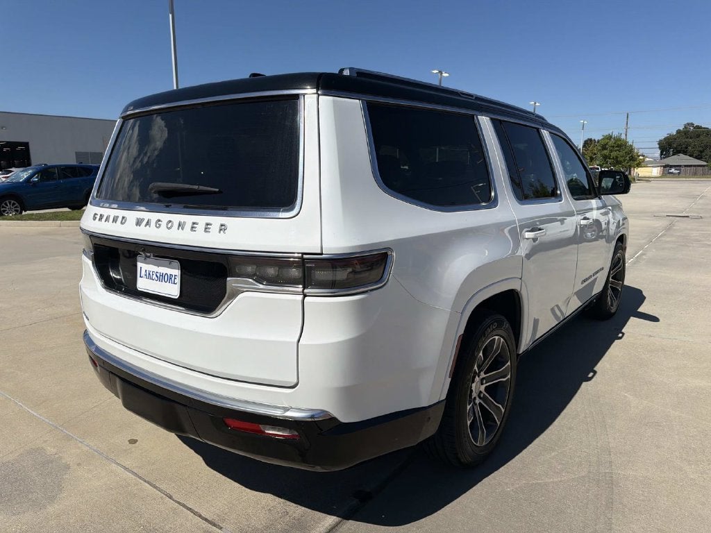 2023 Jeep Grand Wagoneer Base