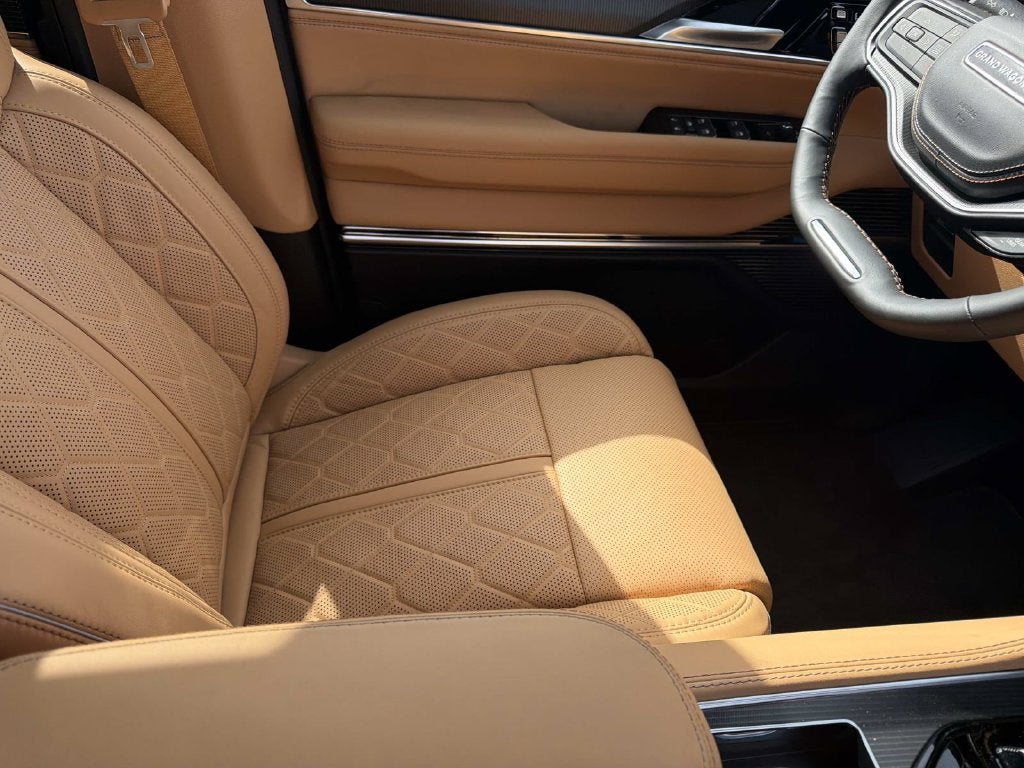 2027 Jeep Grand Wagoneer Summit Reserve