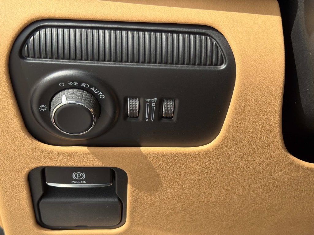 2027 Jeep Grand Wagoneer Summit Reserve