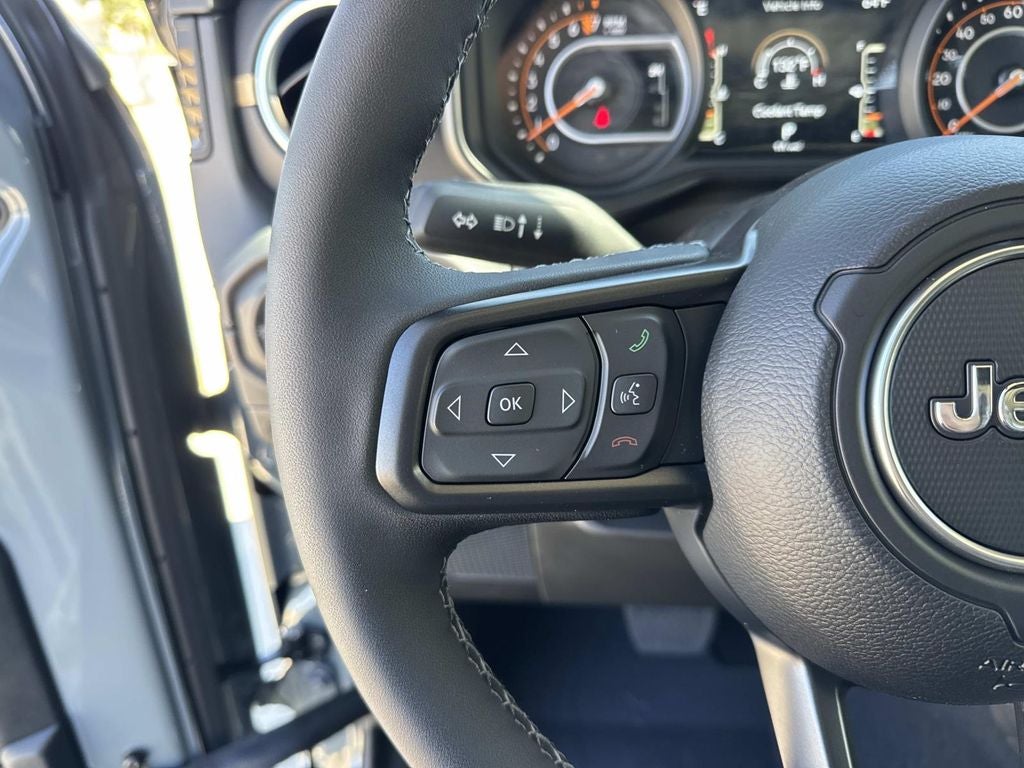 2026 Jeep Gladiator GLADIATOR SAHARA 4X4