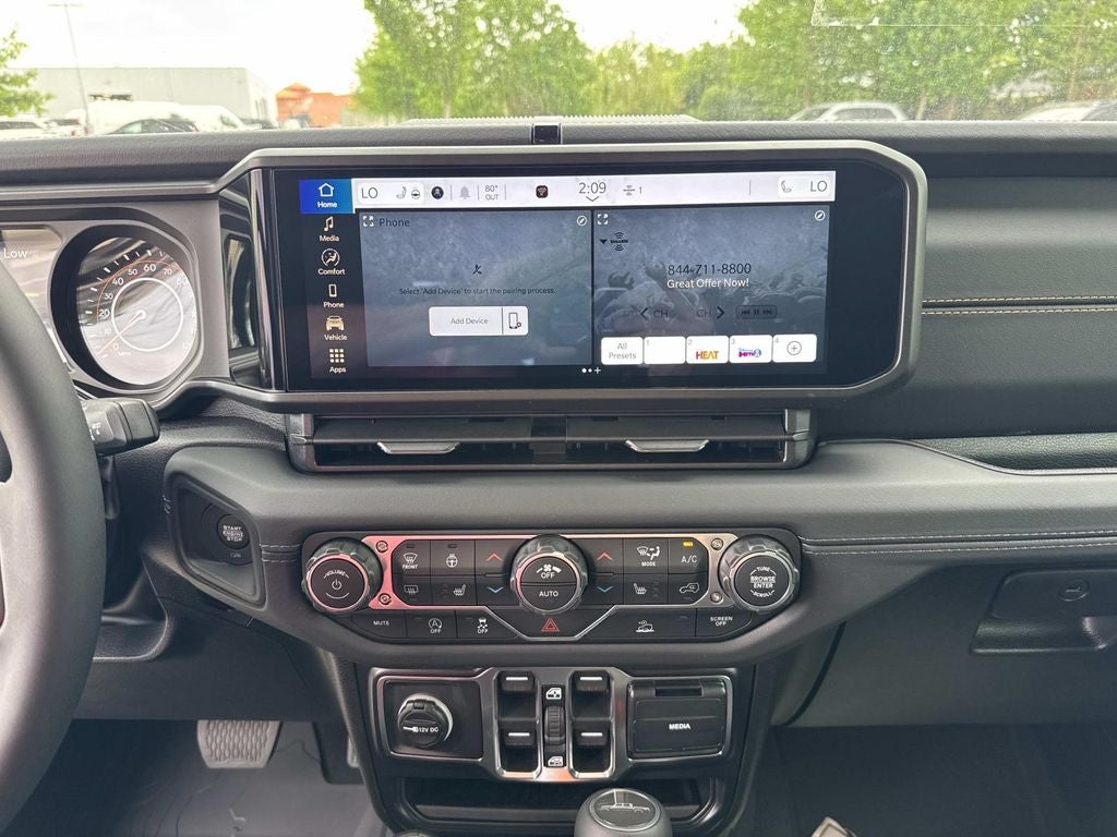 2026 Jeep Gladiator GLADIATOR SAHARA 4X4