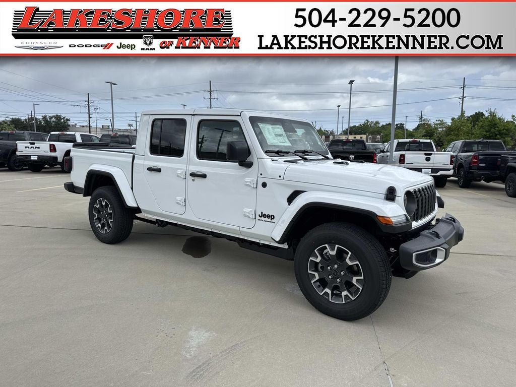 2026 Jeep Gladiator GLADIATOR SAHARA 4X4