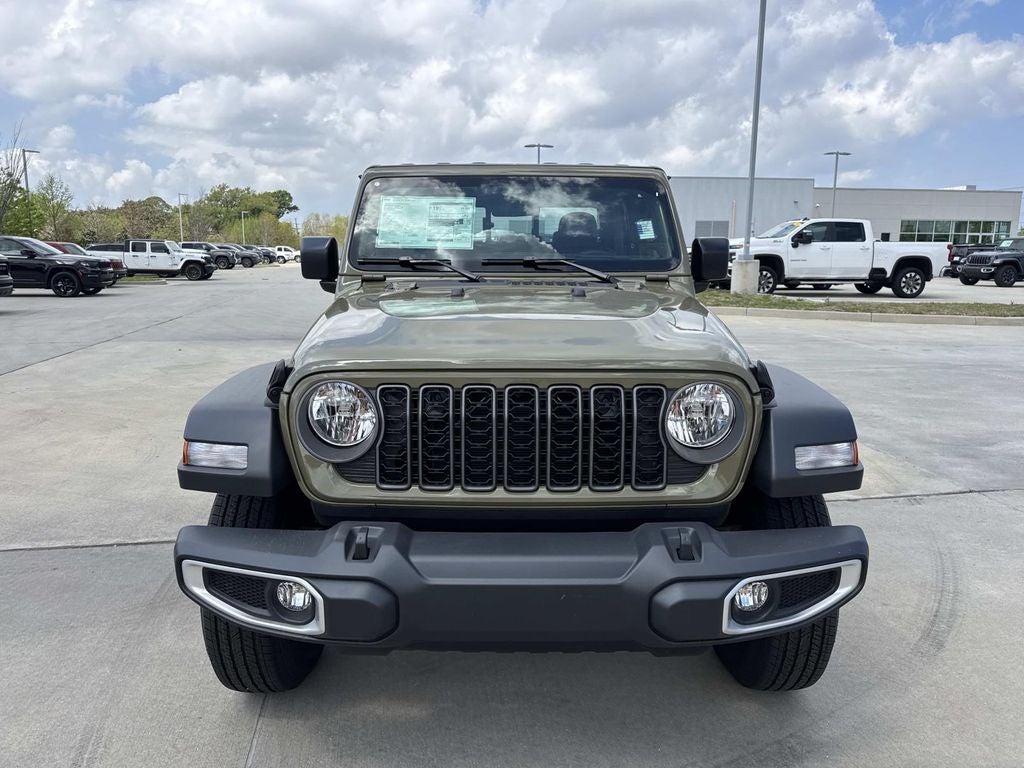 2026 Jeep Gladiator Sport photo 2