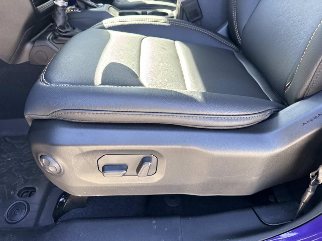 2026 Jeep Gladiator GLADIATOR SAHARA 4X4