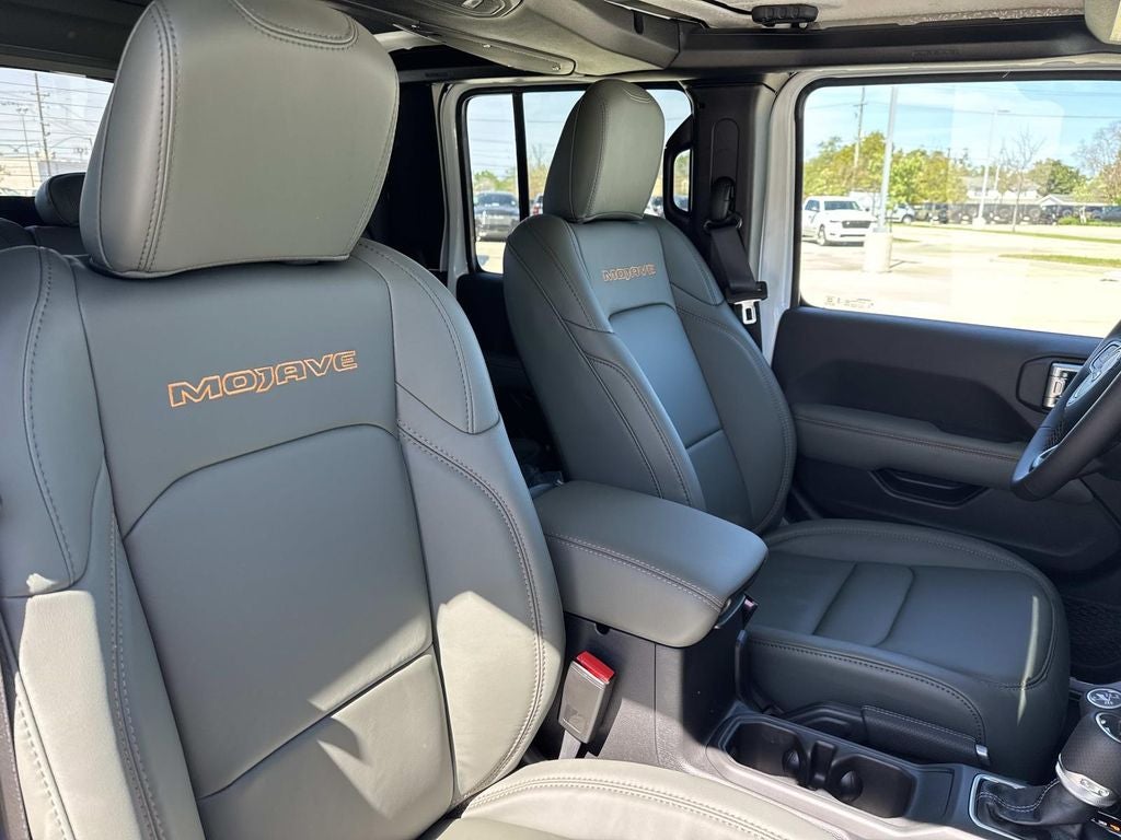 2026 Jeep Gladiator GLADIATOR MOJAVE X 4X4