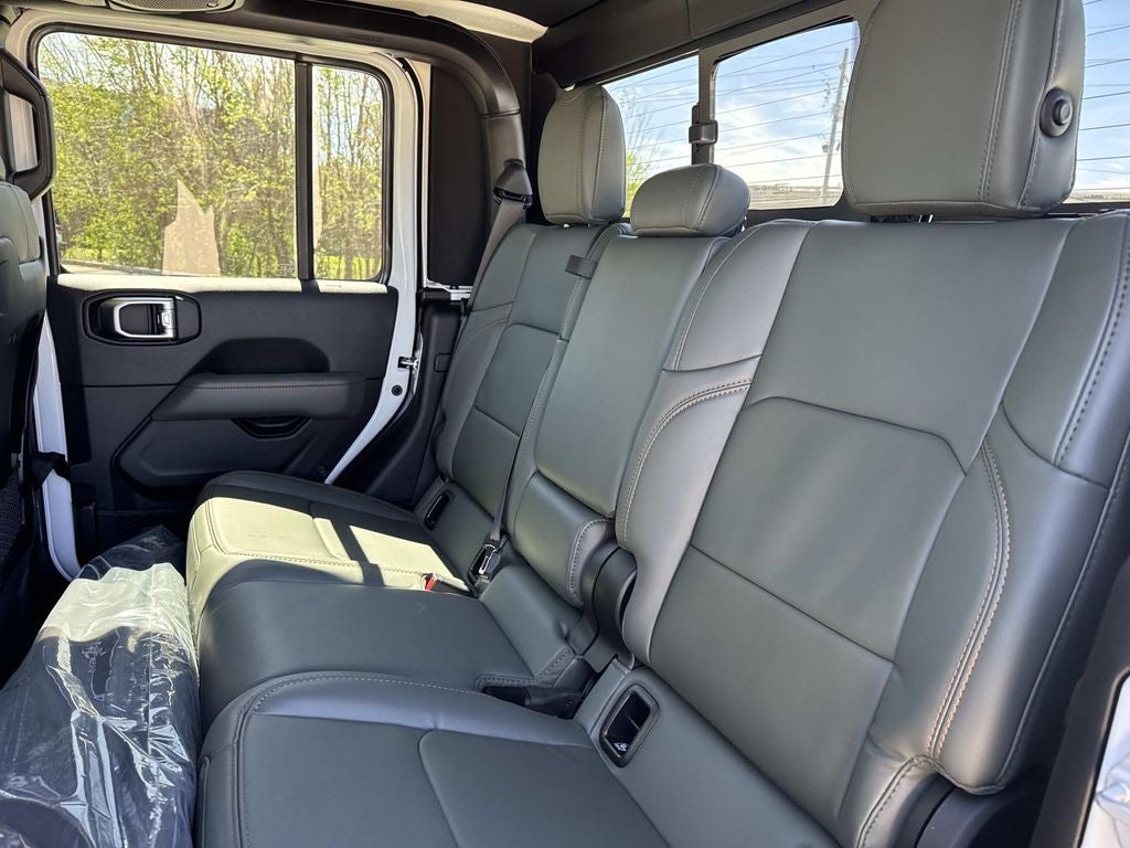 2026 Jeep Gladiator GLADIATOR MOJAVE X 4X4