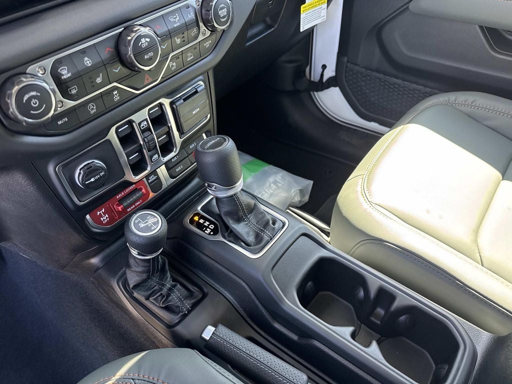 2026 Jeep Gladiator GLADIATOR MOJAVE X 4X4