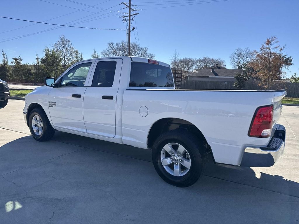 2024 RAM 1500 Classic SLT Quad Cab 4x2 6'4' Box