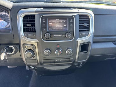 2024 RAM 1500 Classic SLT Quad Cab 4x2 6'4' Box