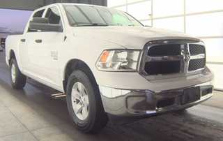 2023 RAM 1500 Classic SLT Crew Cab 4x4 5'7' Box