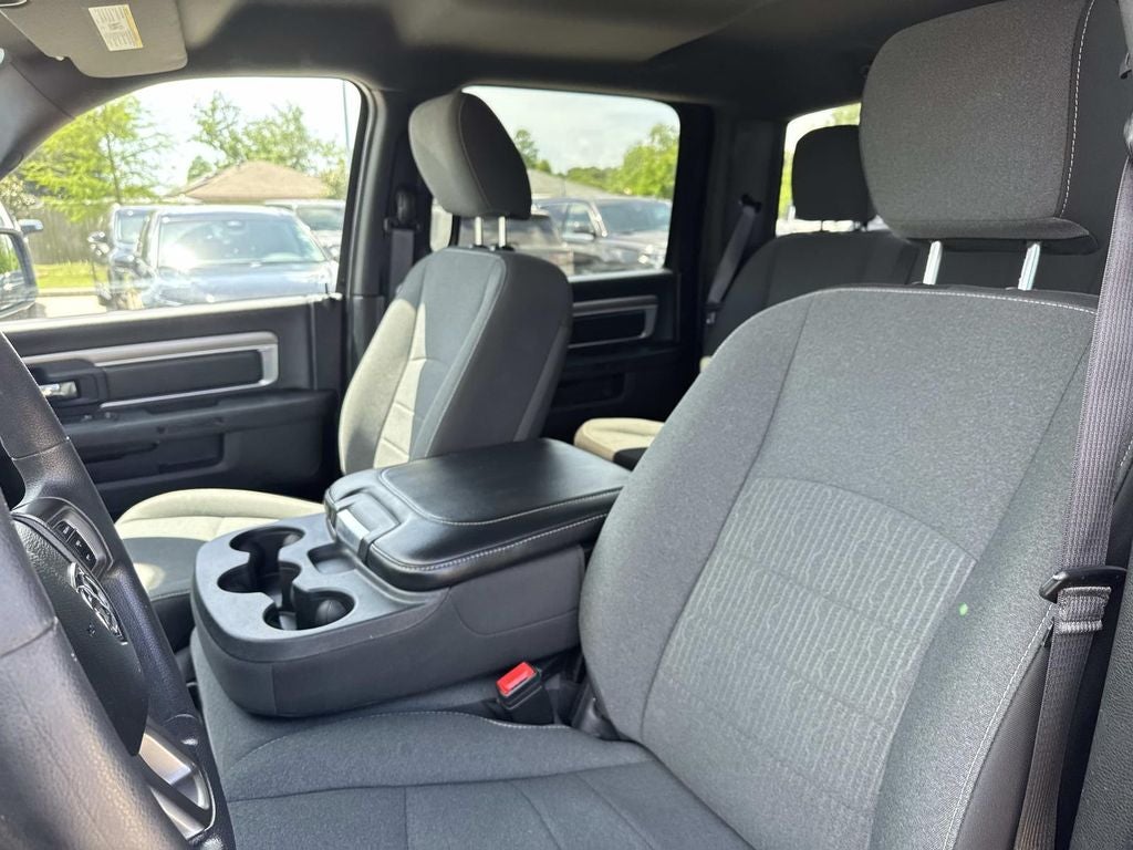 2024 RAM 1500 Classic Warlock Crew Cab 4x4 5'7' Box