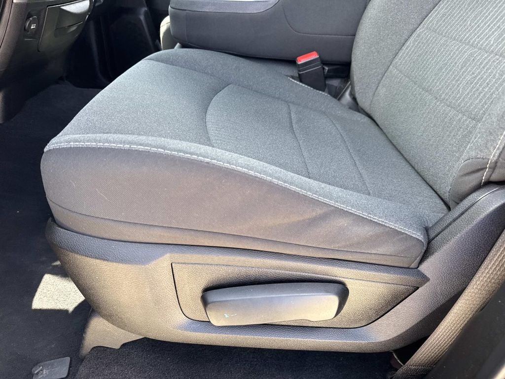 2024 RAM 1500 Classic Warlock Crew Cab 4x4 5'7' Box