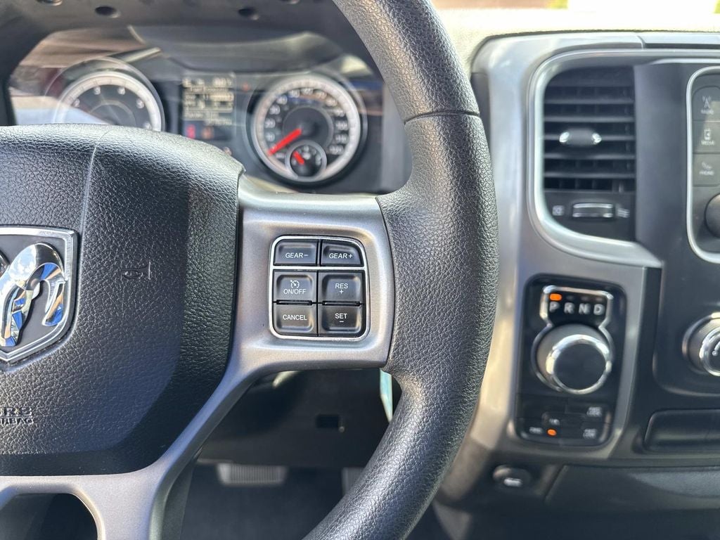 2024 RAM 1500 Classic Warlock Crew Cab 4x4 5'7' Box