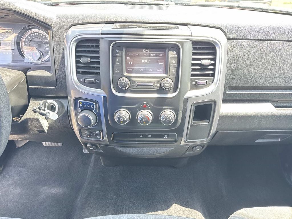 2024 RAM 1500 Classic Warlock Crew Cab 4x4 5'7' Box