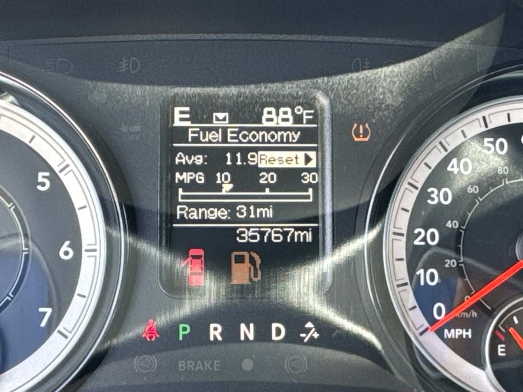 2024 RAM 1500 Classic Warlock Crew Cab 4x4 5'7' Box