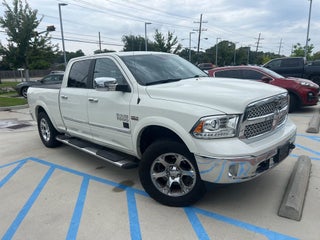 2017 RAM 1500 Laramie Crew Cab 4x4 6'4' Box