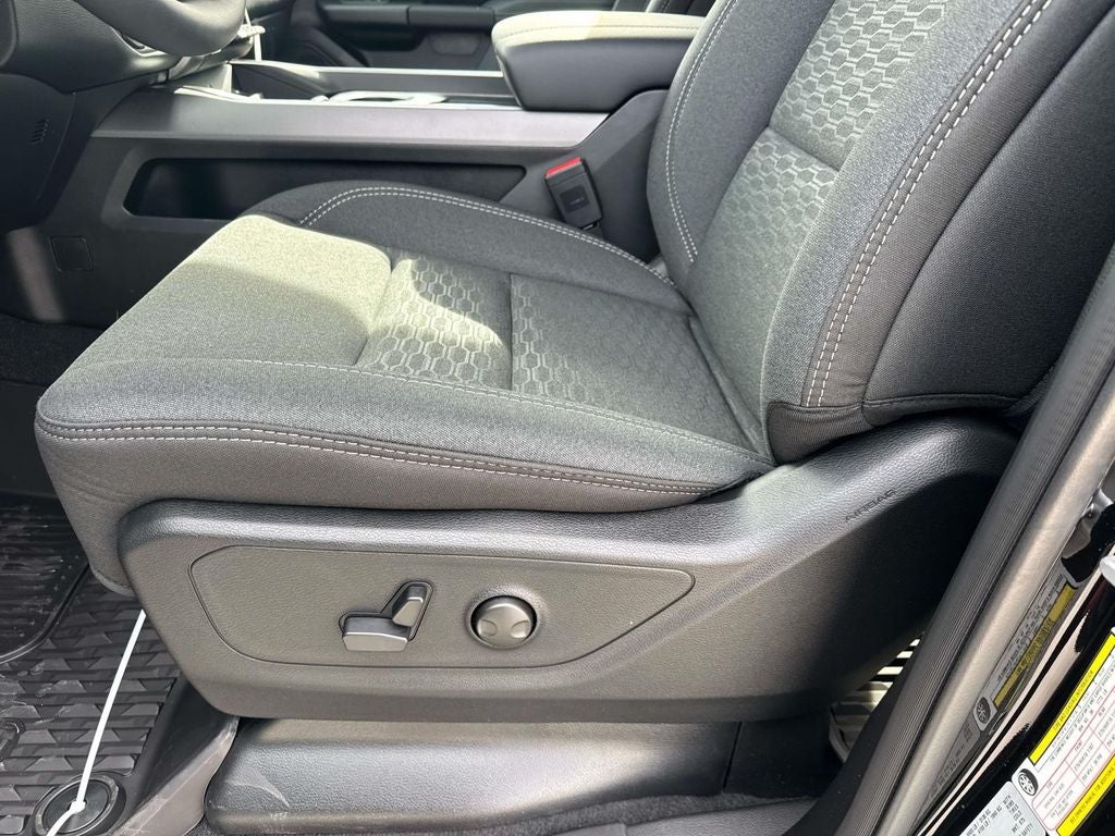 2026 RAM Ram 1500 RAM 1500 BIG HORN QUAD CAB 4X2 6'4' BOX