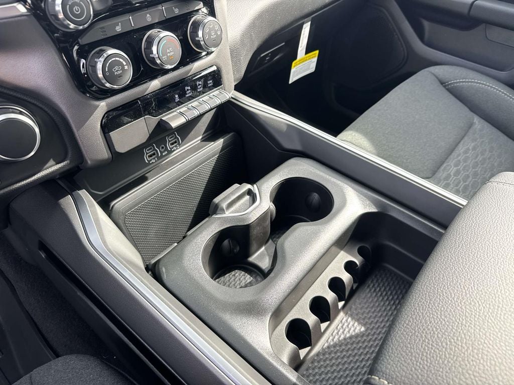 2026 RAM Ram 1500 RAM 1500 BIG HORN QUAD CAB 4X2 6'4' BOX