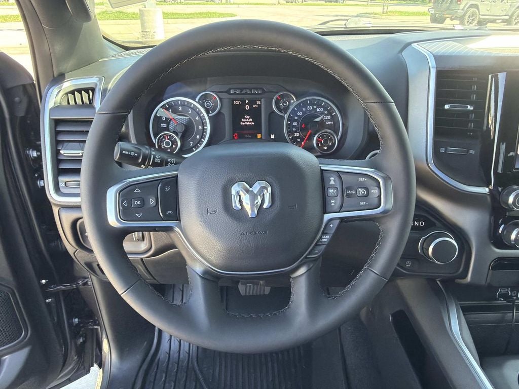 2027 RAM 1500 Big Horn/Lone Star