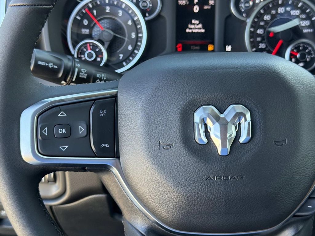 2027 RAM 1500 Big Horn/Lone Star