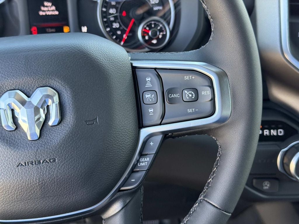 2027 RAM 1500 Big Horn/Lone Star