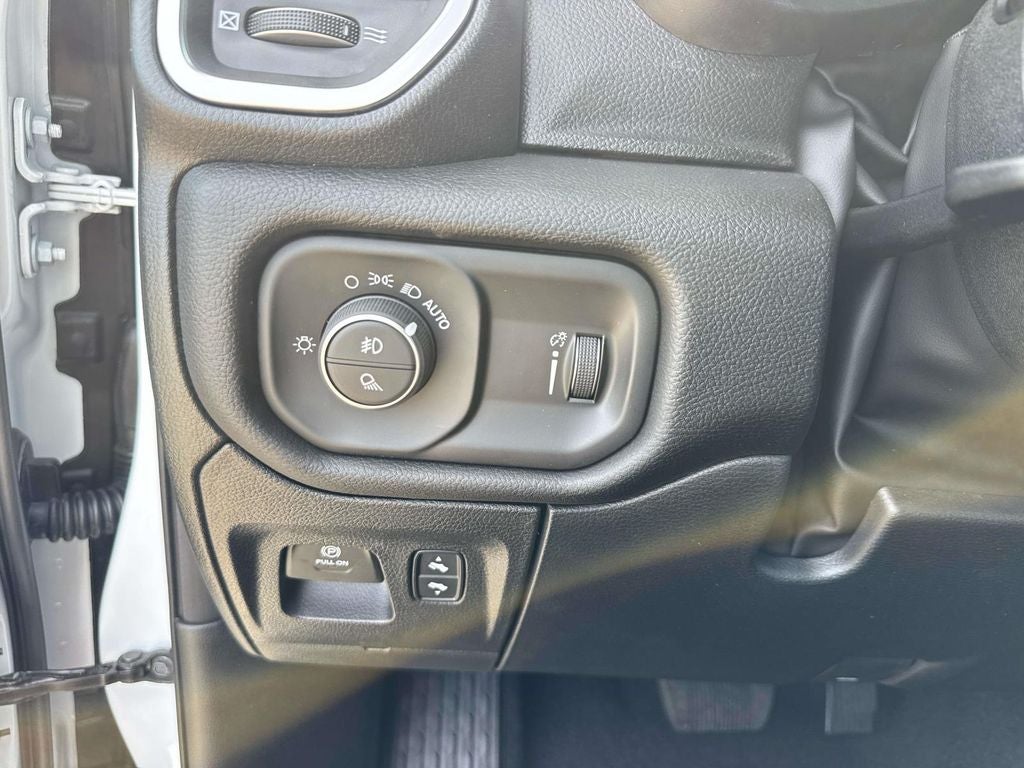 2026 RAM Ram 1500 RAM 1500 BIG HORN CREW CAB 4X2 5'7' BOX