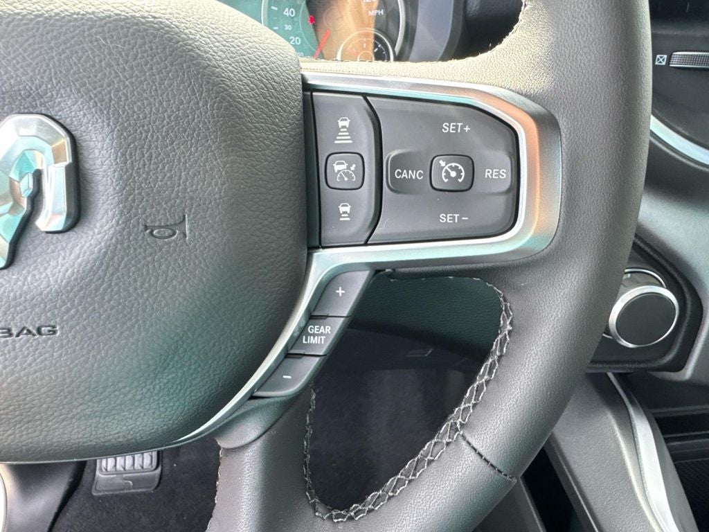 2026 RAM Ram 1500 RAM 1500 BIG HORN CREW CAB 4X2 5'7' BOX