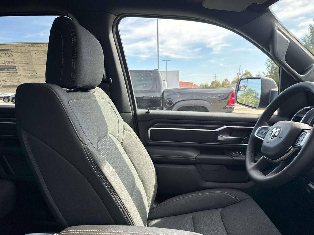 2026 RAM Ram 1500 RAM 1500 BIG HORN CREW CAB 4X2 5'7' BOX