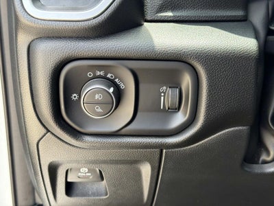 2023 RAM 1500 Big Horn Crew Cab 4x2 5'7' Box