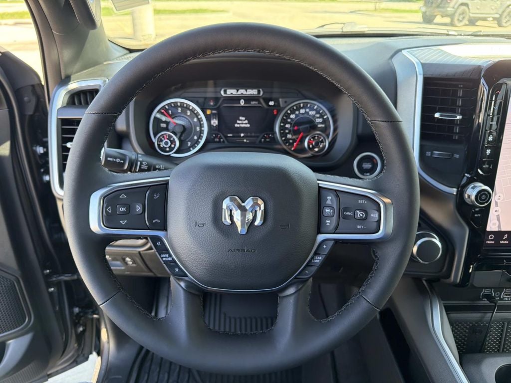 2027 RAM 1500 Big Horn/Lone Star
